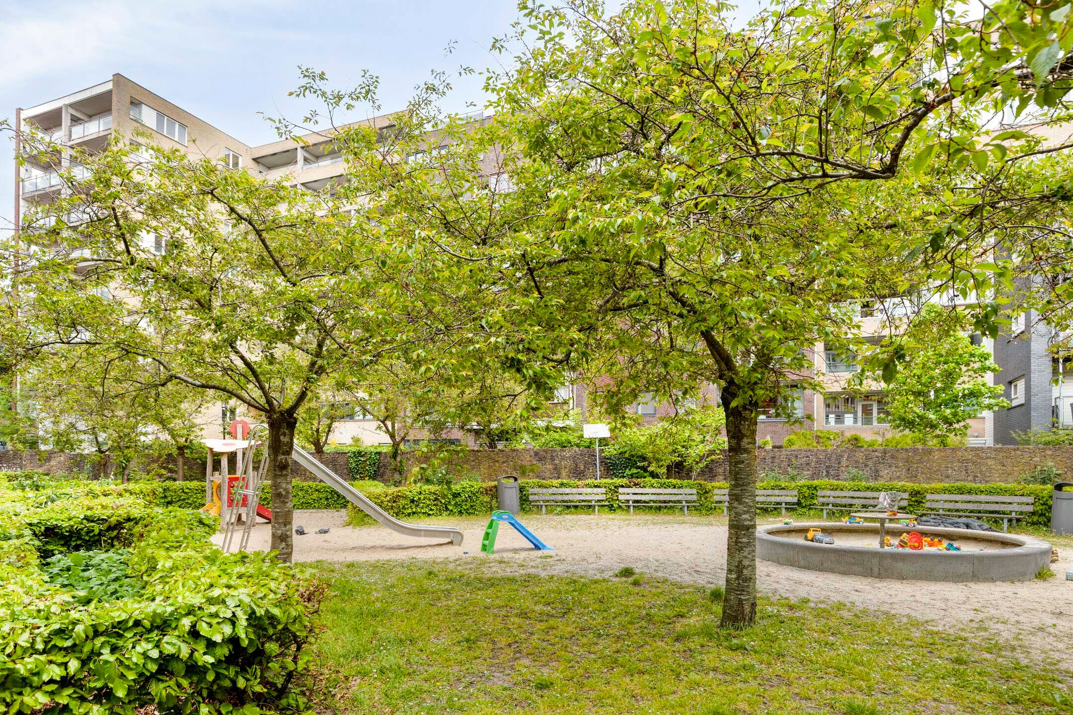 Foto 45 van Tosaristraat 19