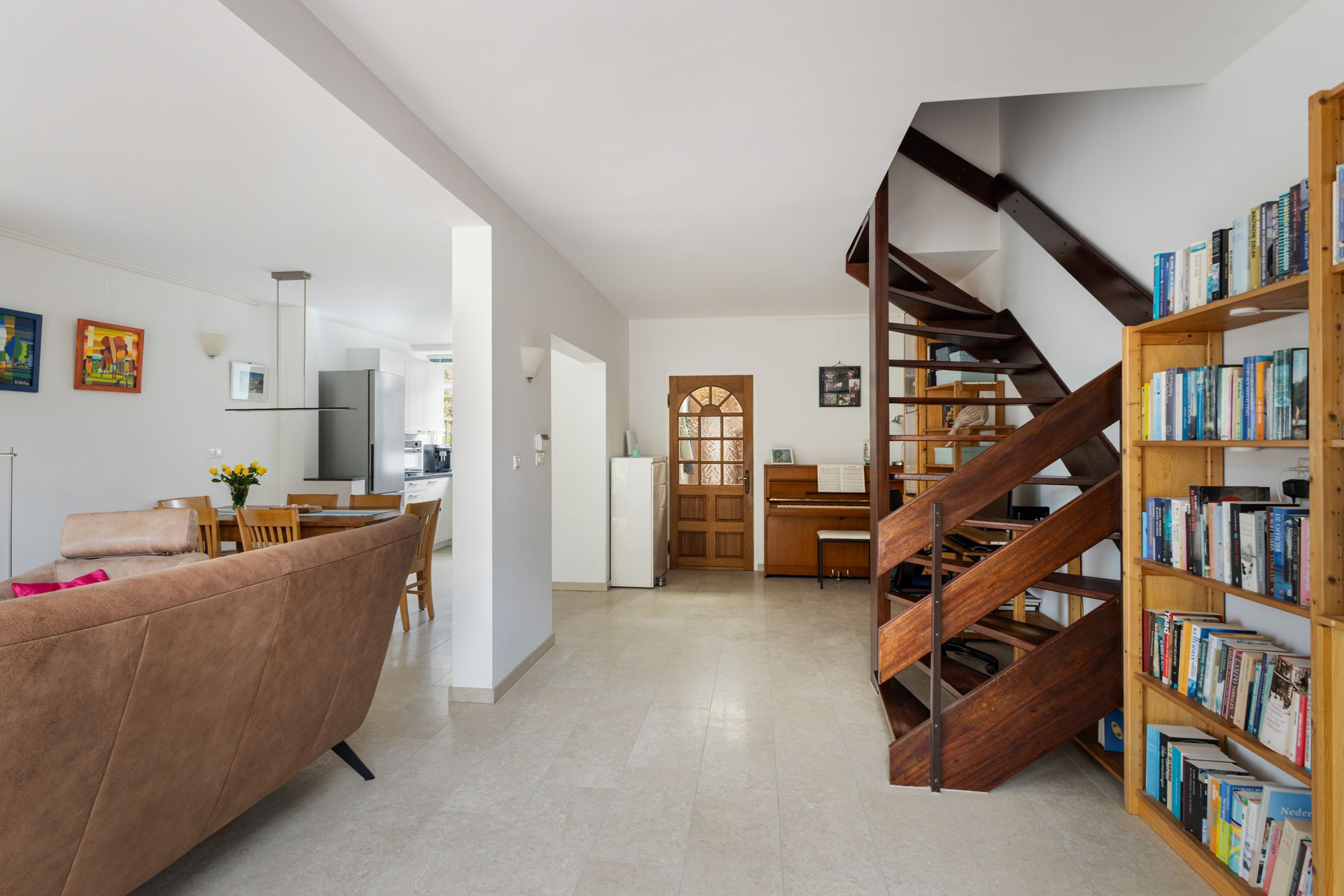 Photo 9 of Pluim-es 56