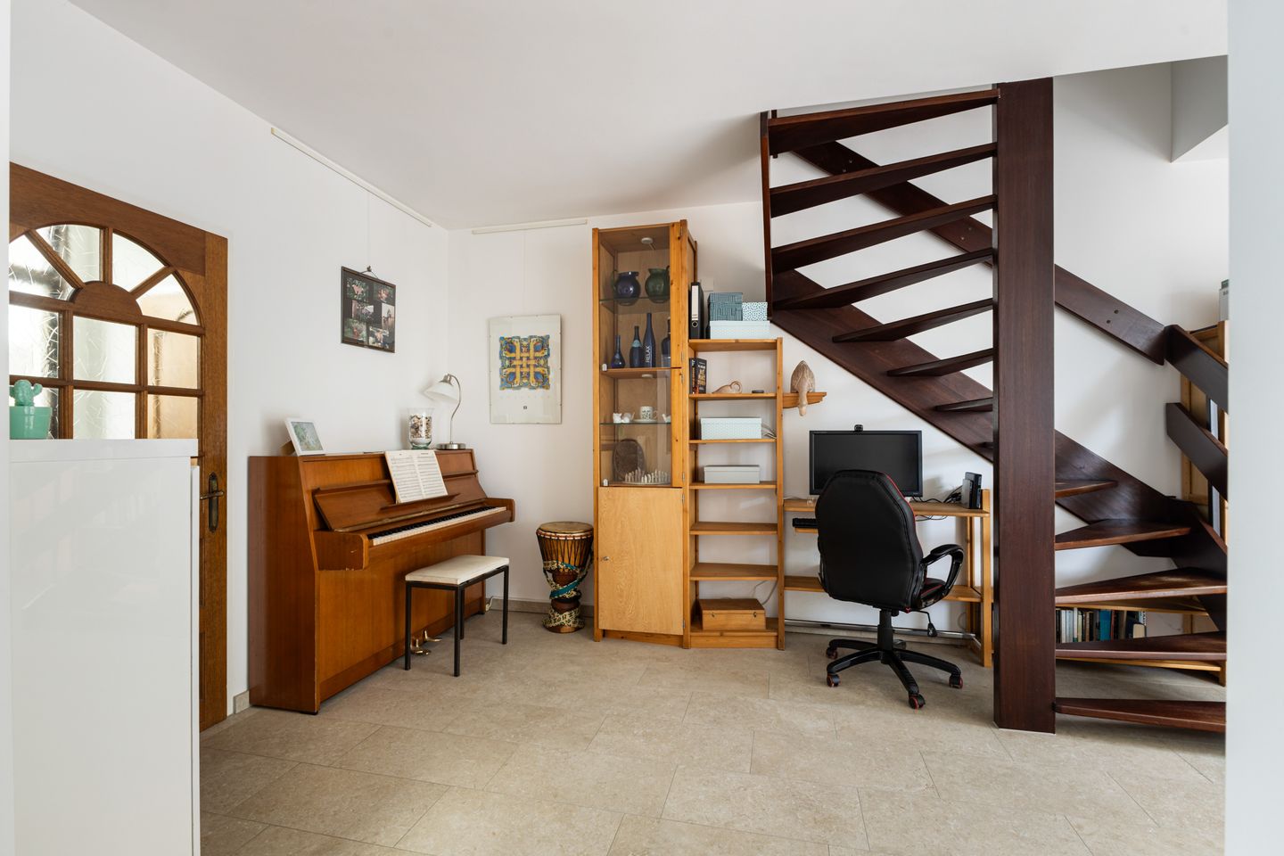 Photo 10 of Pluim-es 56