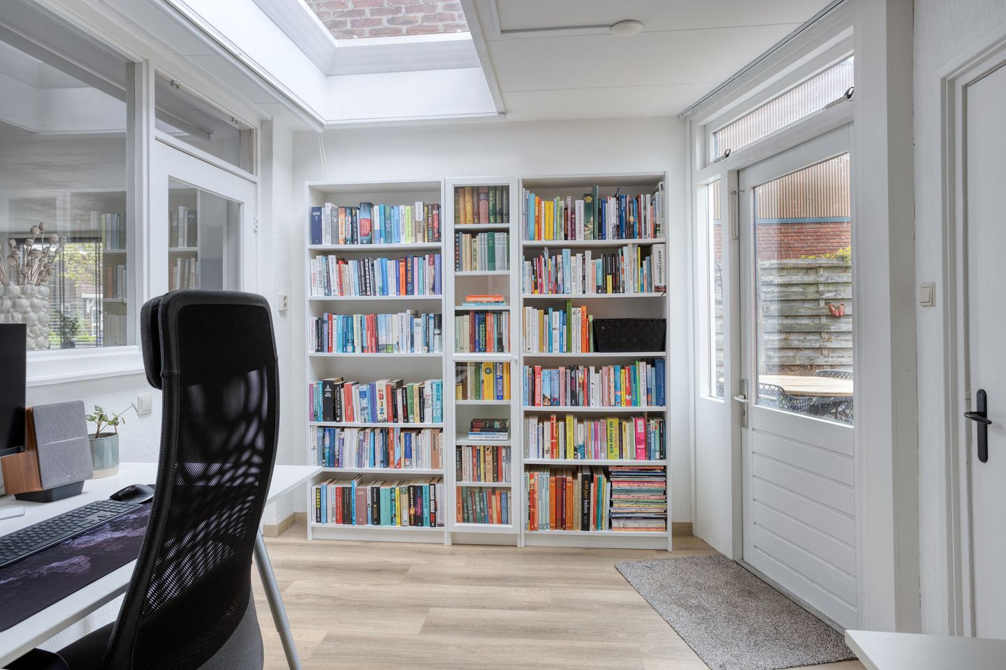 Photo 19 of Nicolaasstraat 34-A