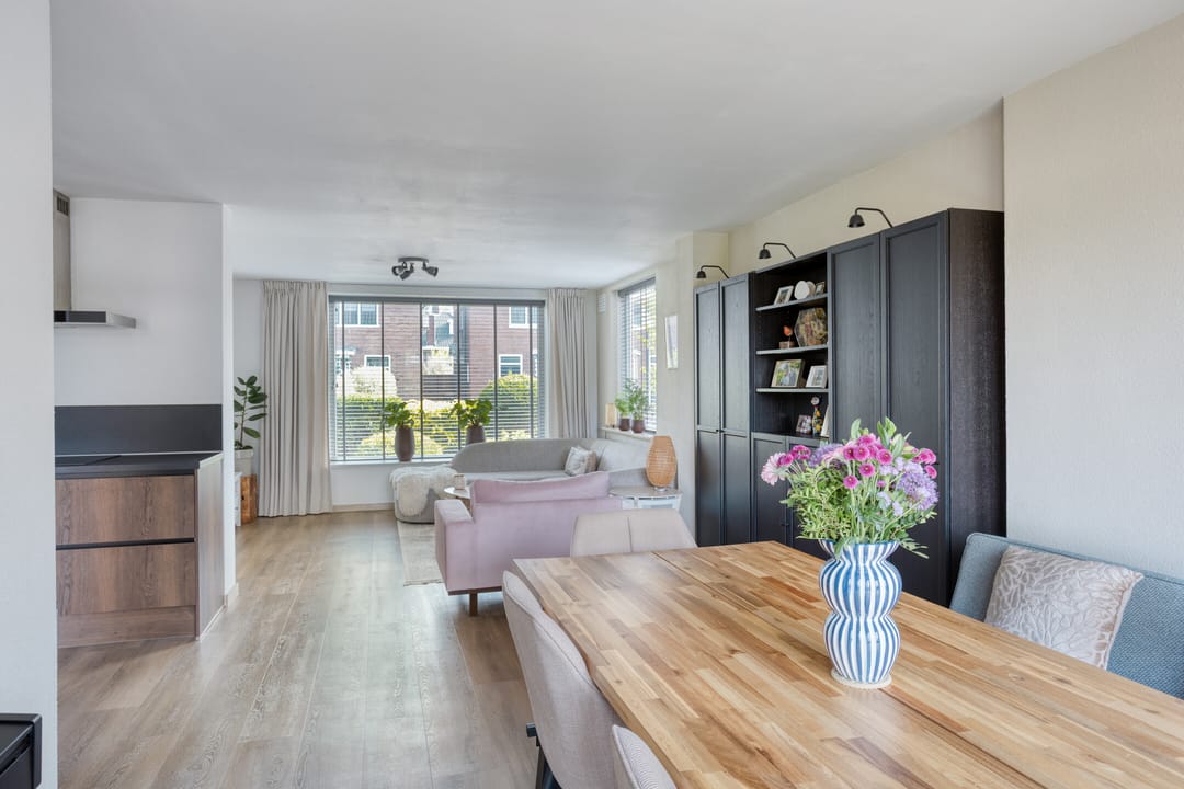 Photo 13 of Nicolaasstraat 34-A