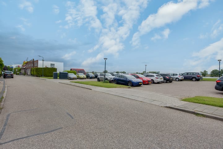 Appartement te koop: Rivierdijk 701A, Hardinxveld-Giessendam