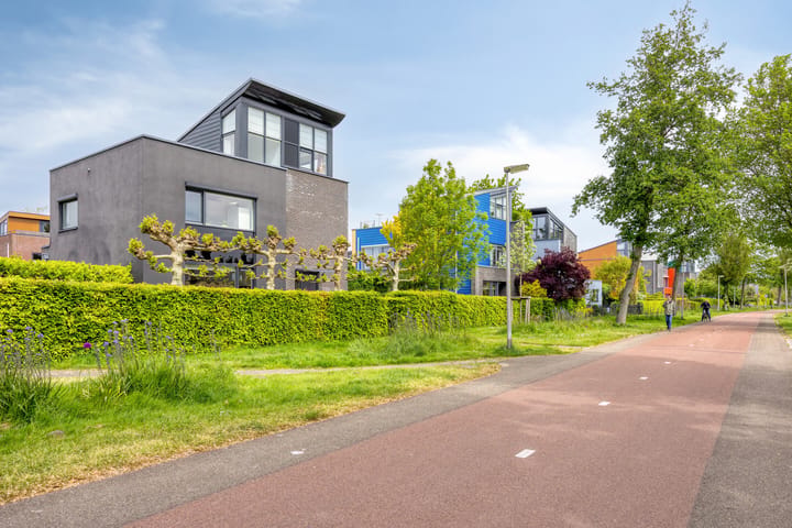 Vrijstaande woning te koop: Melkweg 138, Purmerend