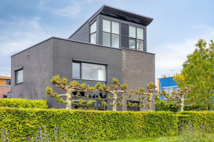 Vrijstaande woning te koop: Melkweg 138, Purmerend