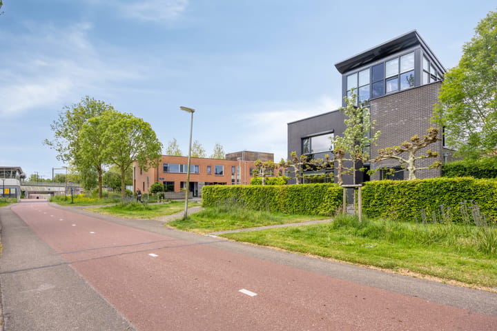 Vrijstaande woning te koop: Melkweg 138, Purmerend