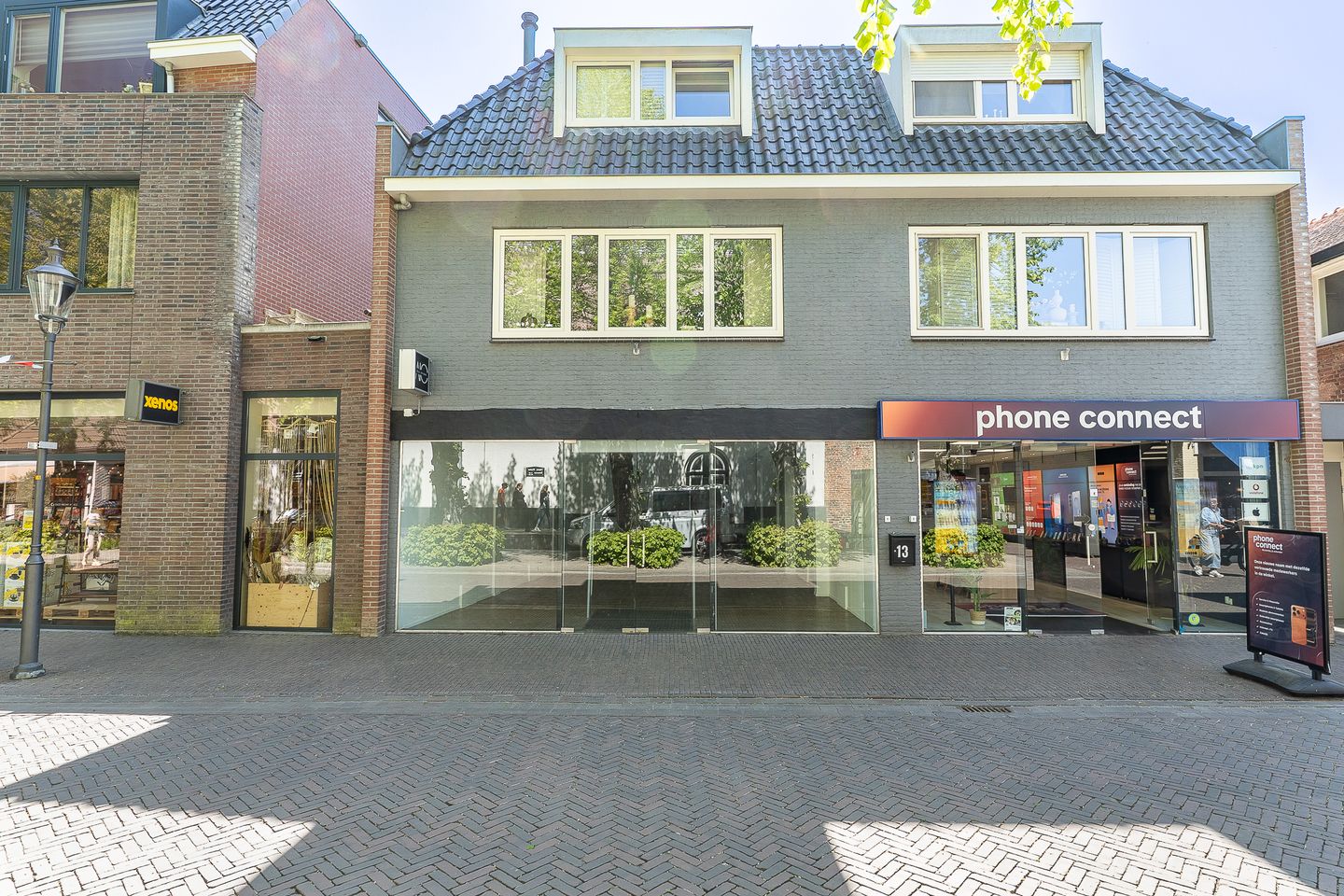 View photo 1 of Dorpsstraat 11
