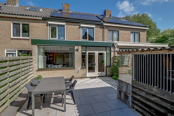 Photo 4 of Versproncklaan 12