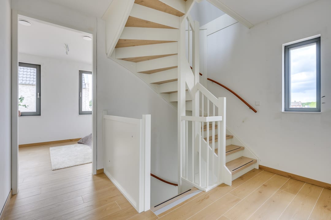 No listing provided — 16