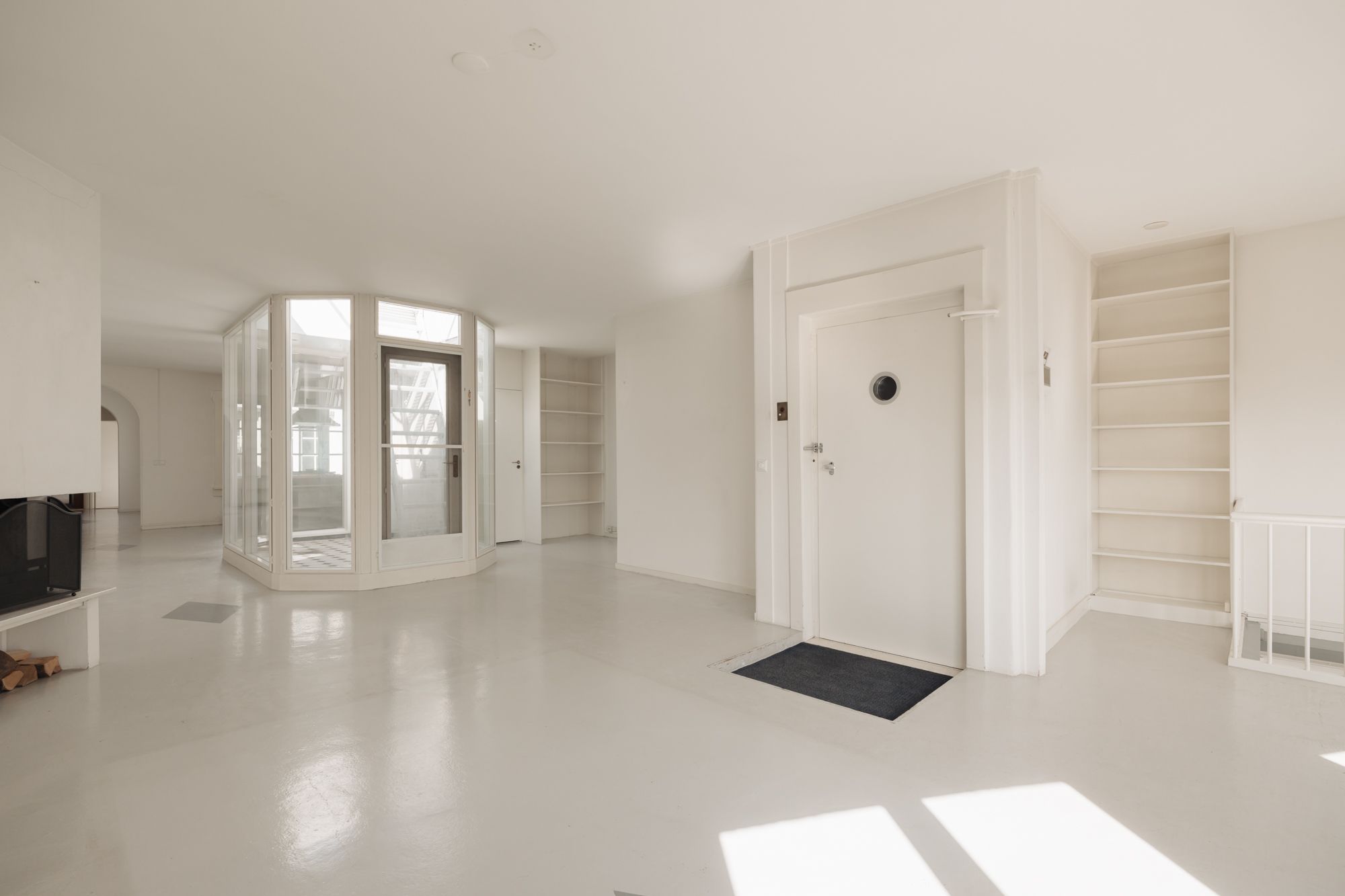 Nieuwezijds Voorburgwal 294-4 Amsterdam - Meer