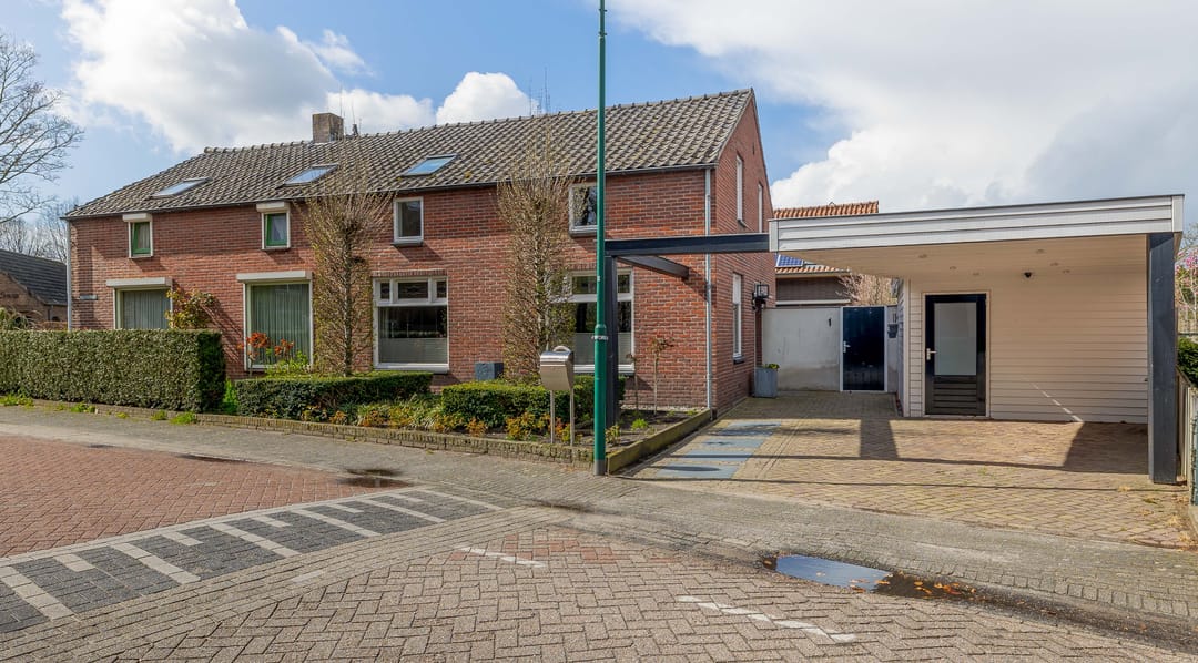 Foto 1 van Meerstraat 1