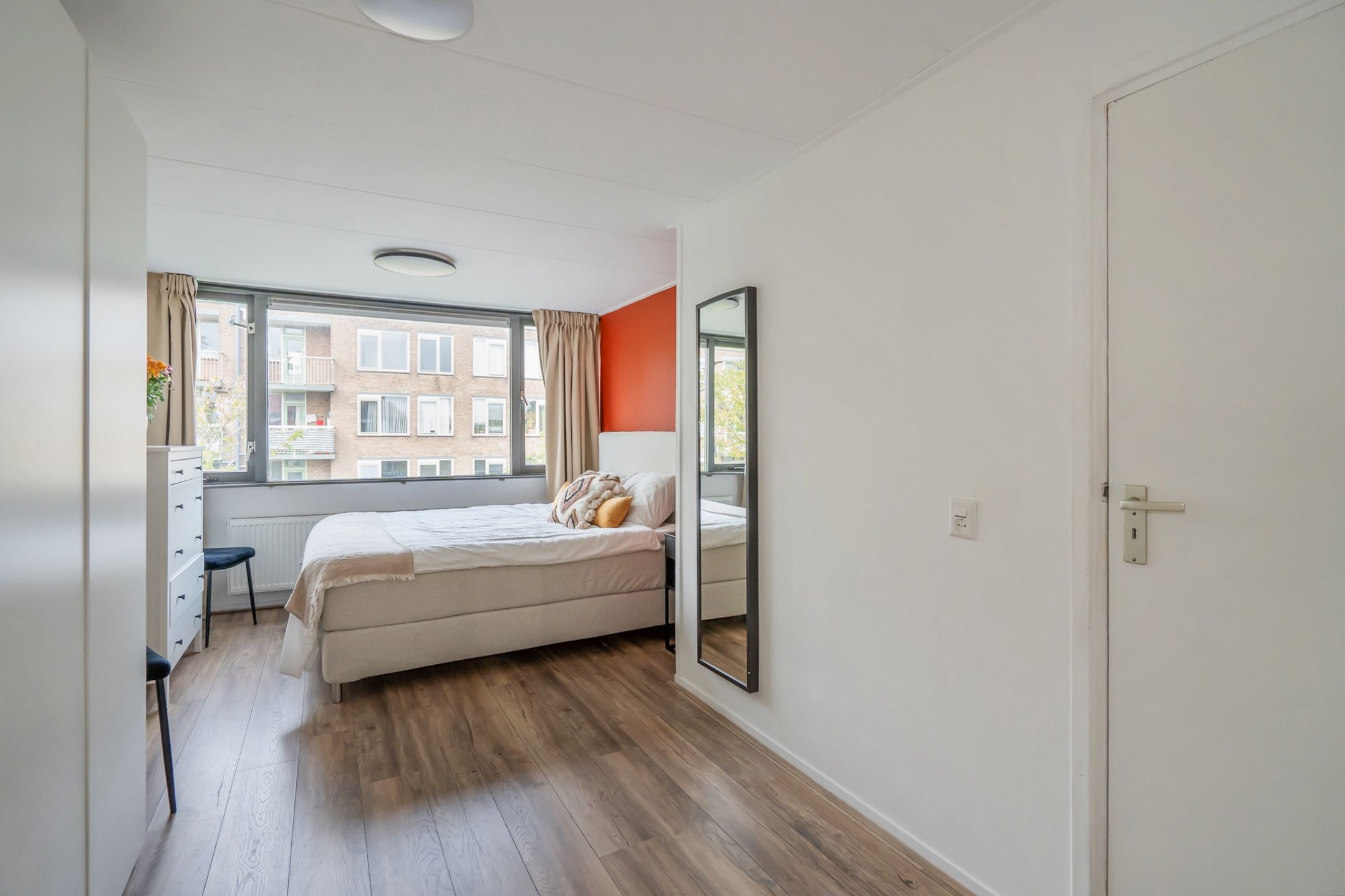 Photo 33 of Van Saenredamstraat 31