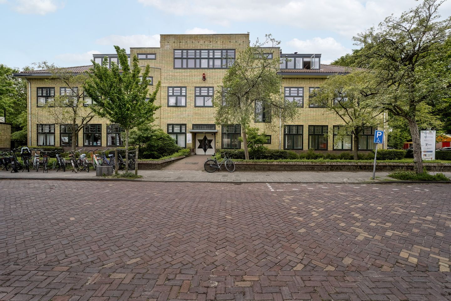 Bekijk foto 1 van Roodenburgerstraat 1-A