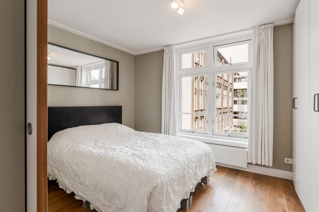 Charming 2-Room Apartment in Oud West Amsterdam — 11