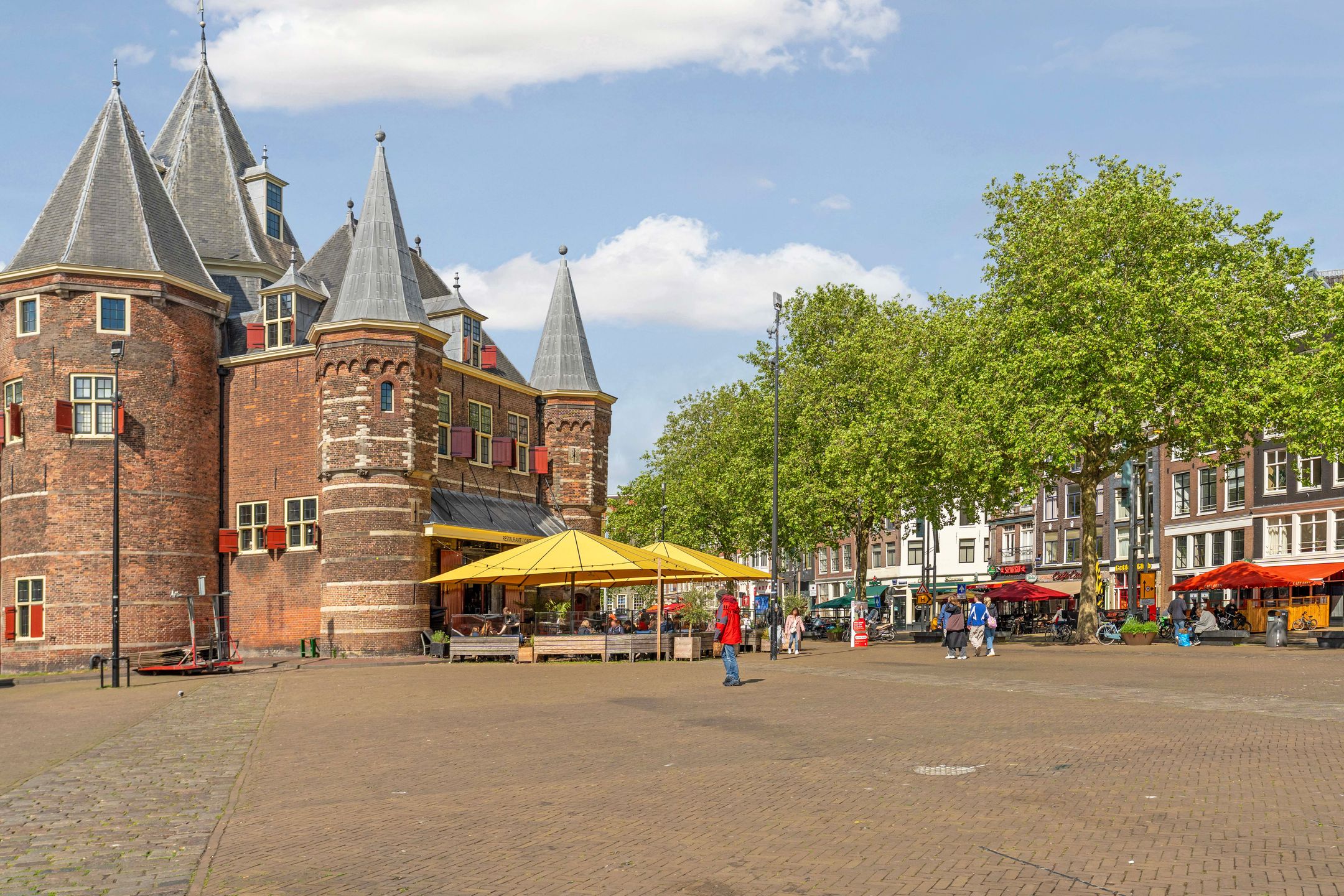 Foto 42 van Oudezijds Achterburgwal 79-N