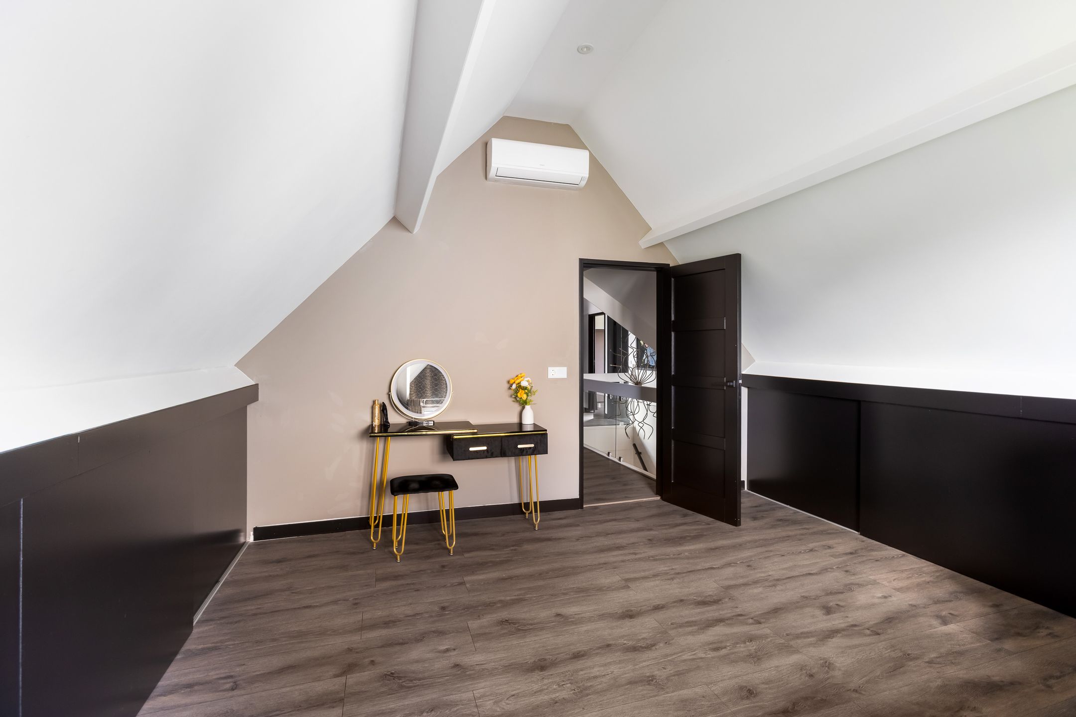 Photo 69 of Dorp 76
