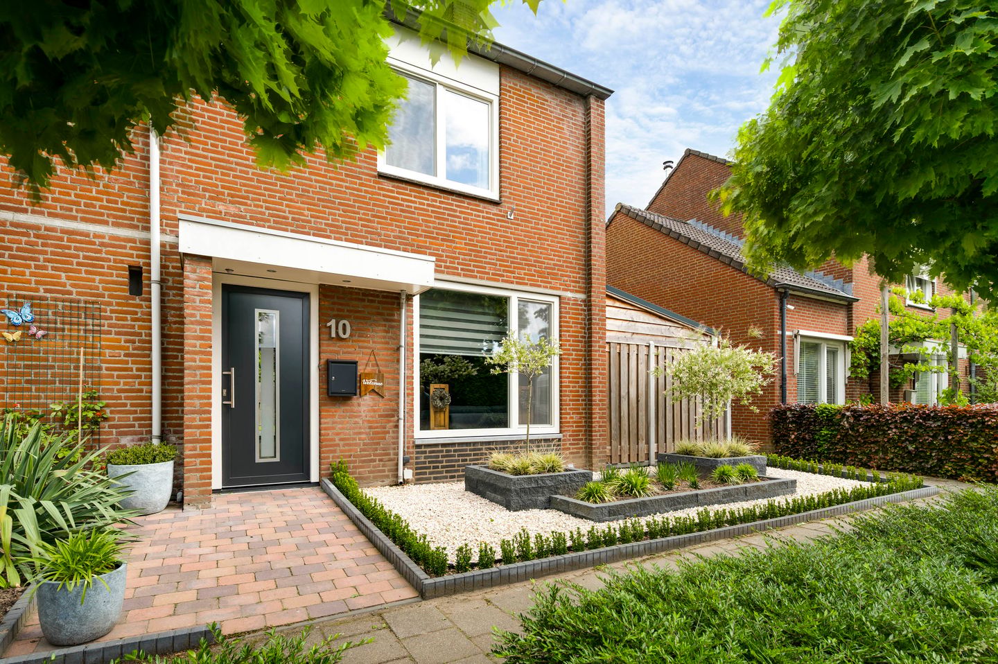Photo 10 of Emmastraat 10