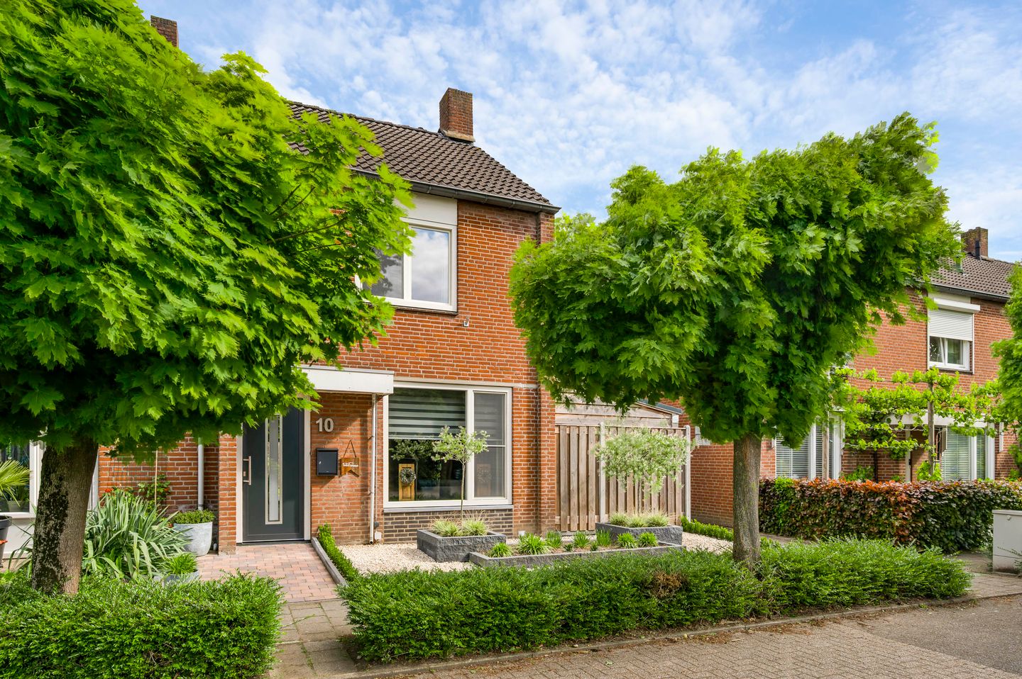 Photo 5 of Emmastraat 10