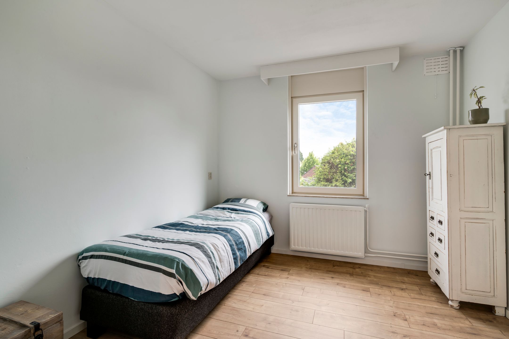 Photo 36 of Emmastraat 10