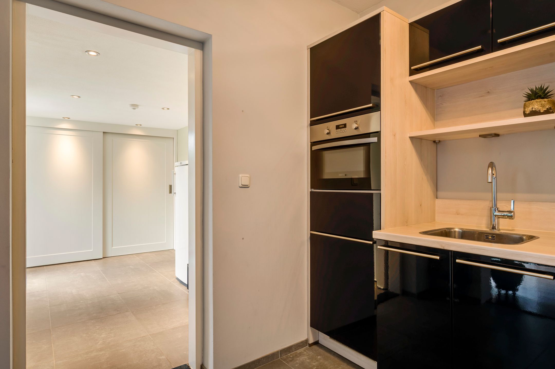 Photo 27 of Emmastraat 10