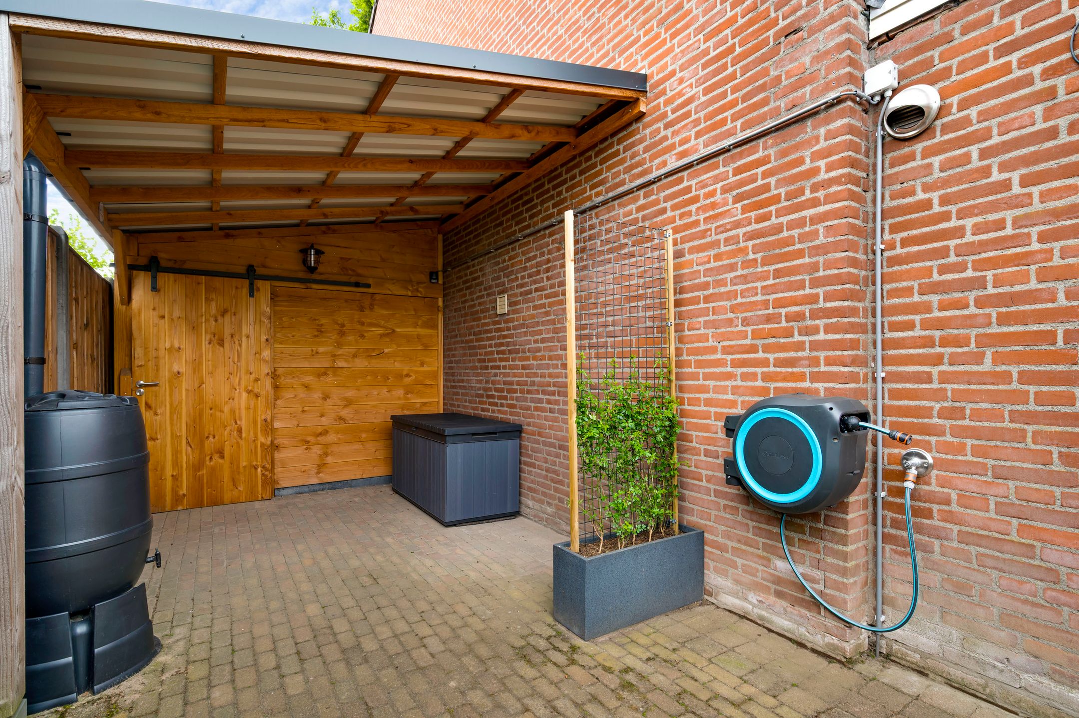 Photo 51 of Emmastraat 10
