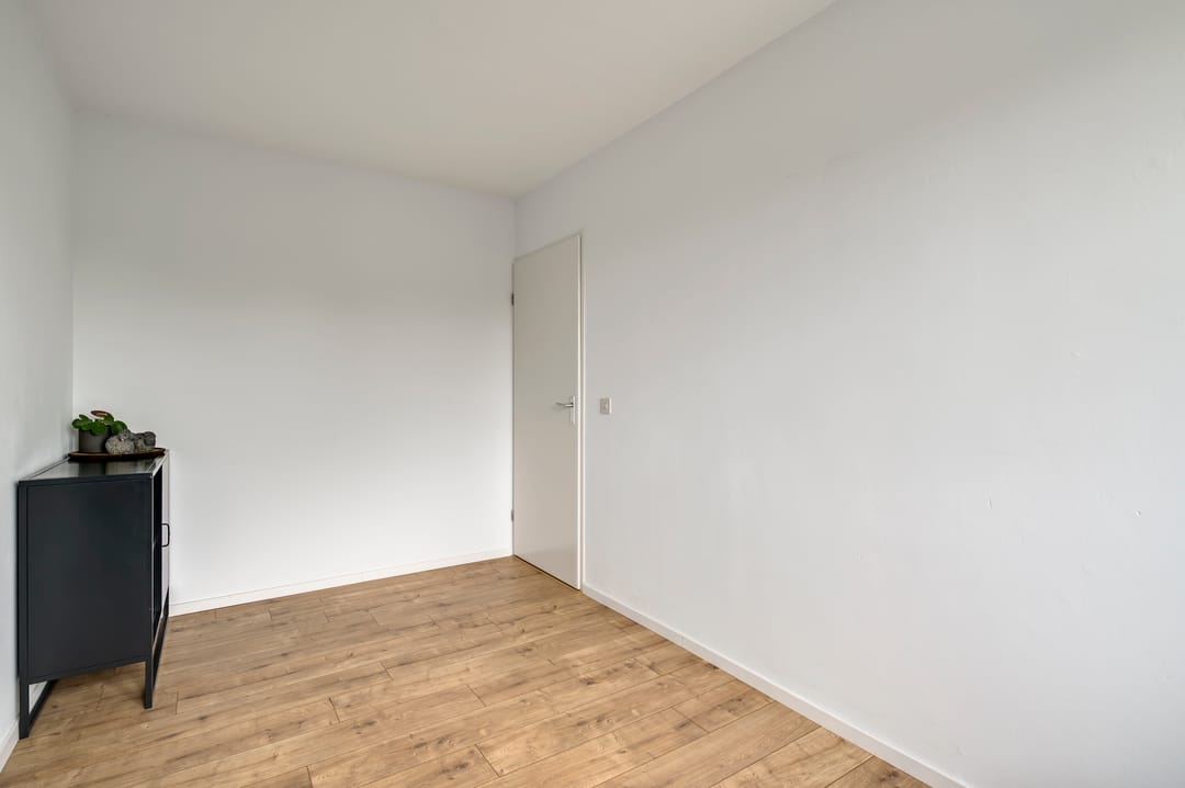 Photo 38 of Emmastraat 10