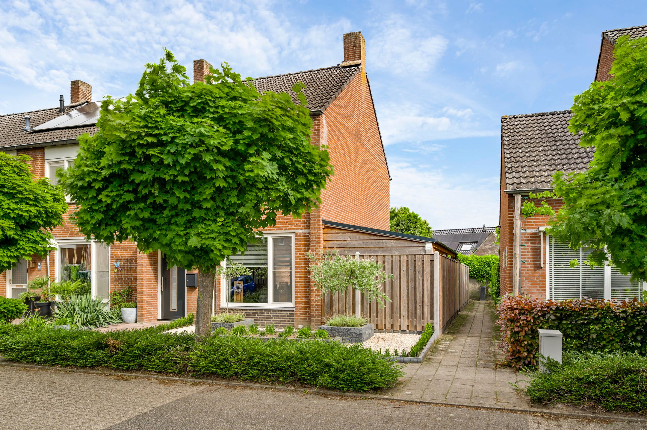 Photo 9 of Emmastraat 10