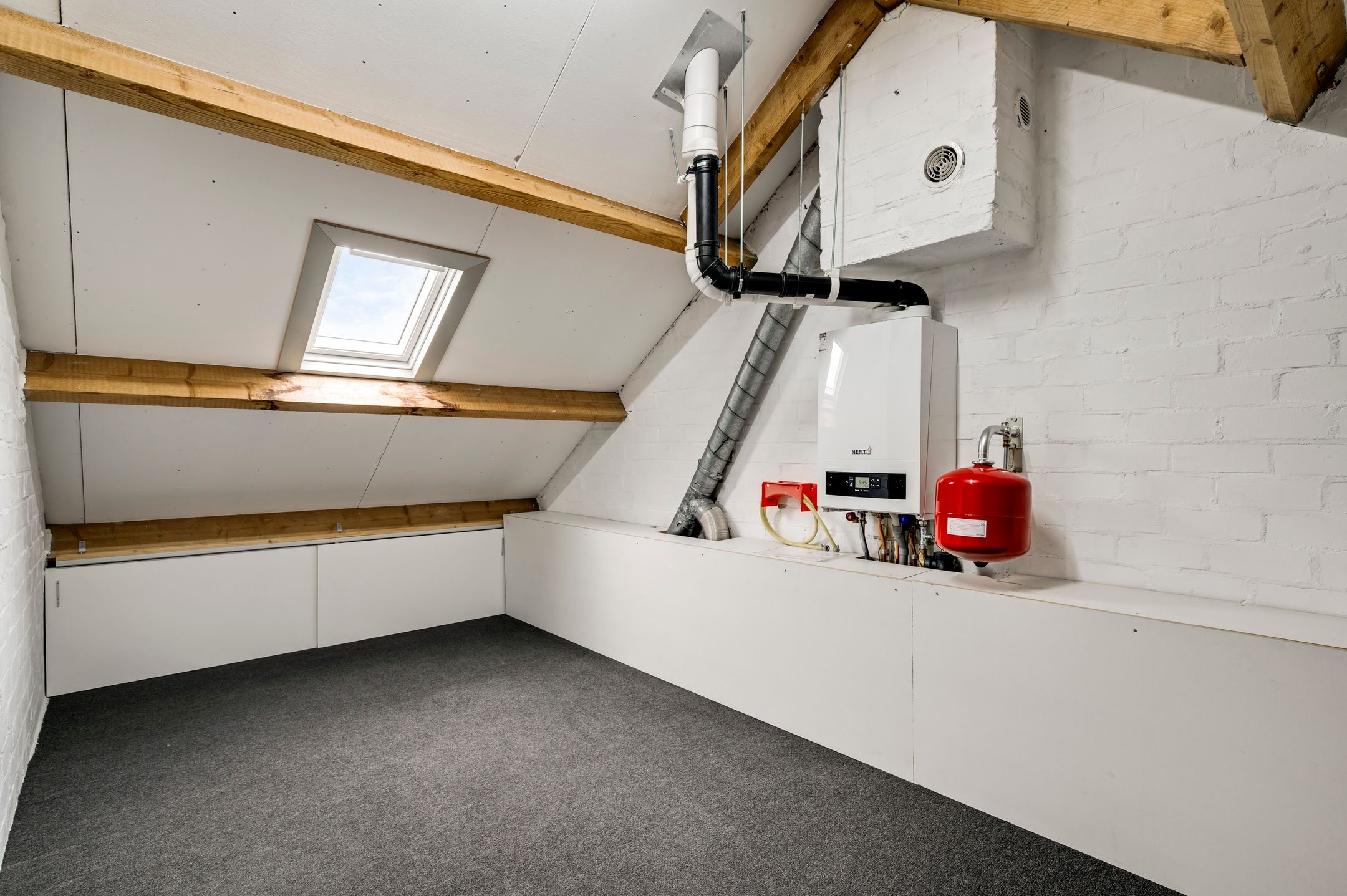 Photo 42 of Emmastraat 10