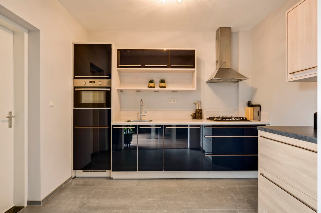Photo 28 of Emmastraat 10