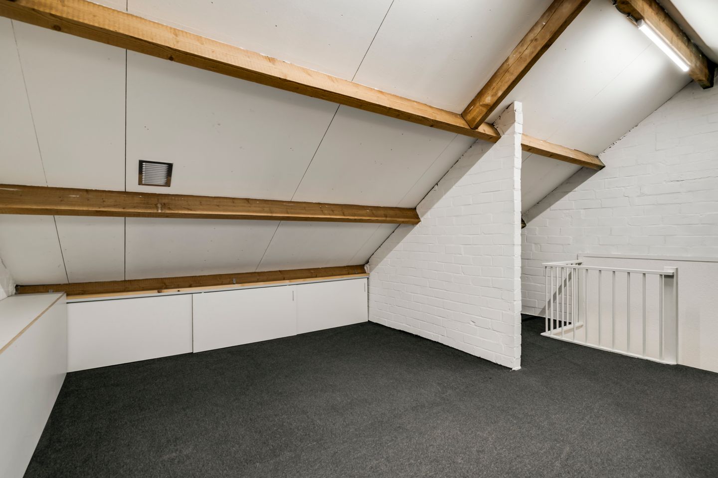 Photo 44 of Emmastraat 10