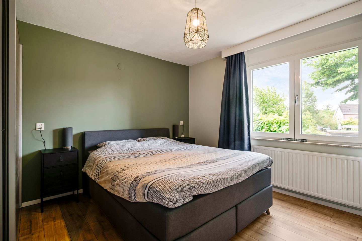 Photo 34 of Emmastraat 10