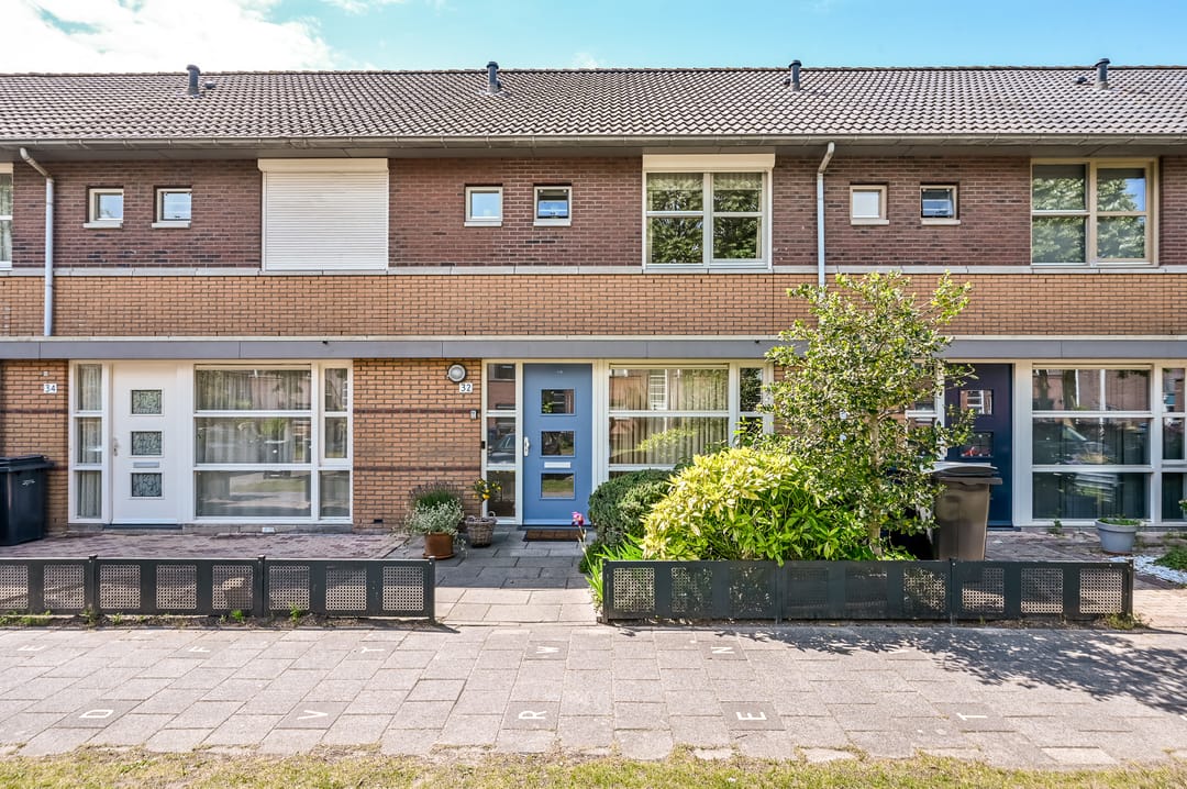 Photo 1 of A. Roland Holststraat 32