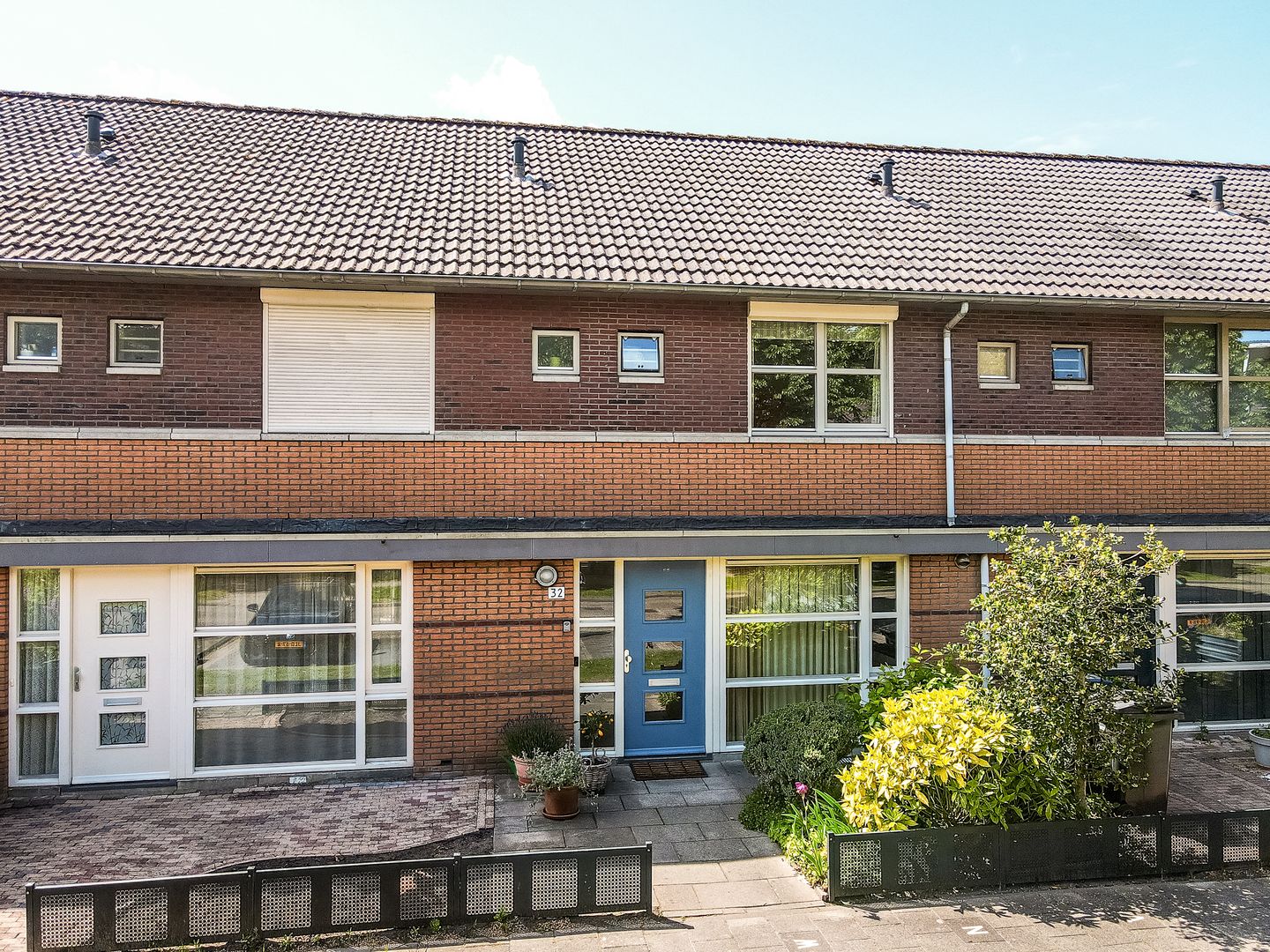 Photo 34 of A. Roland Holststraat 32
