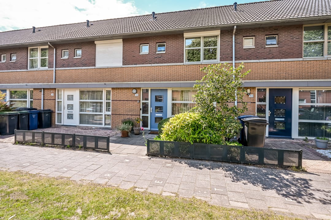 Photo 32 of A. Roland Holststraat 32