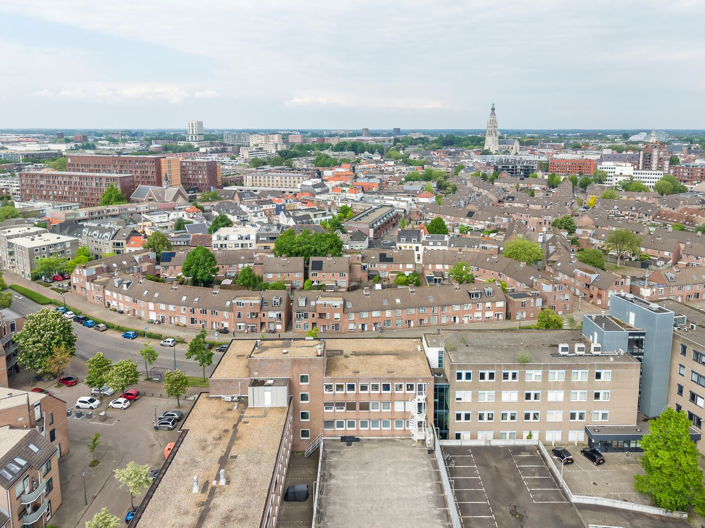 Bekijk foto 2 van Fellenoordstraat 52