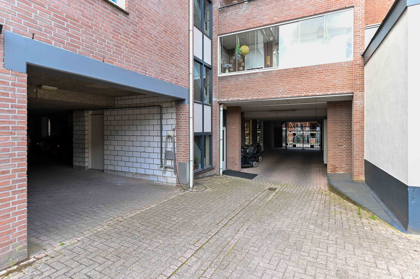 Foto 14 van Lohofstraat 10-B