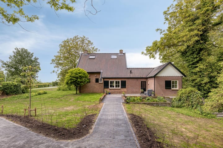 Photo 2 of Prinsenmaatweg 4