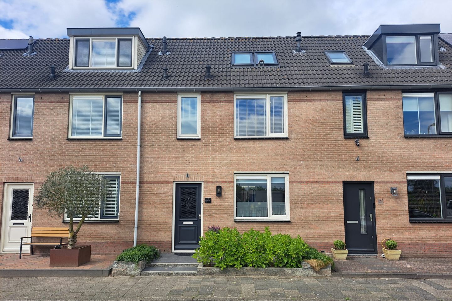 Photo 1 of Kolonel Stamfordstraat 9
