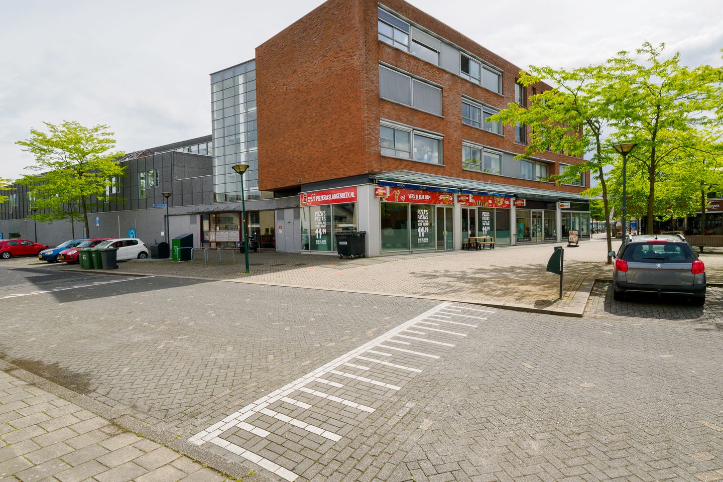 Foto 44 van Grenoblestraat 27