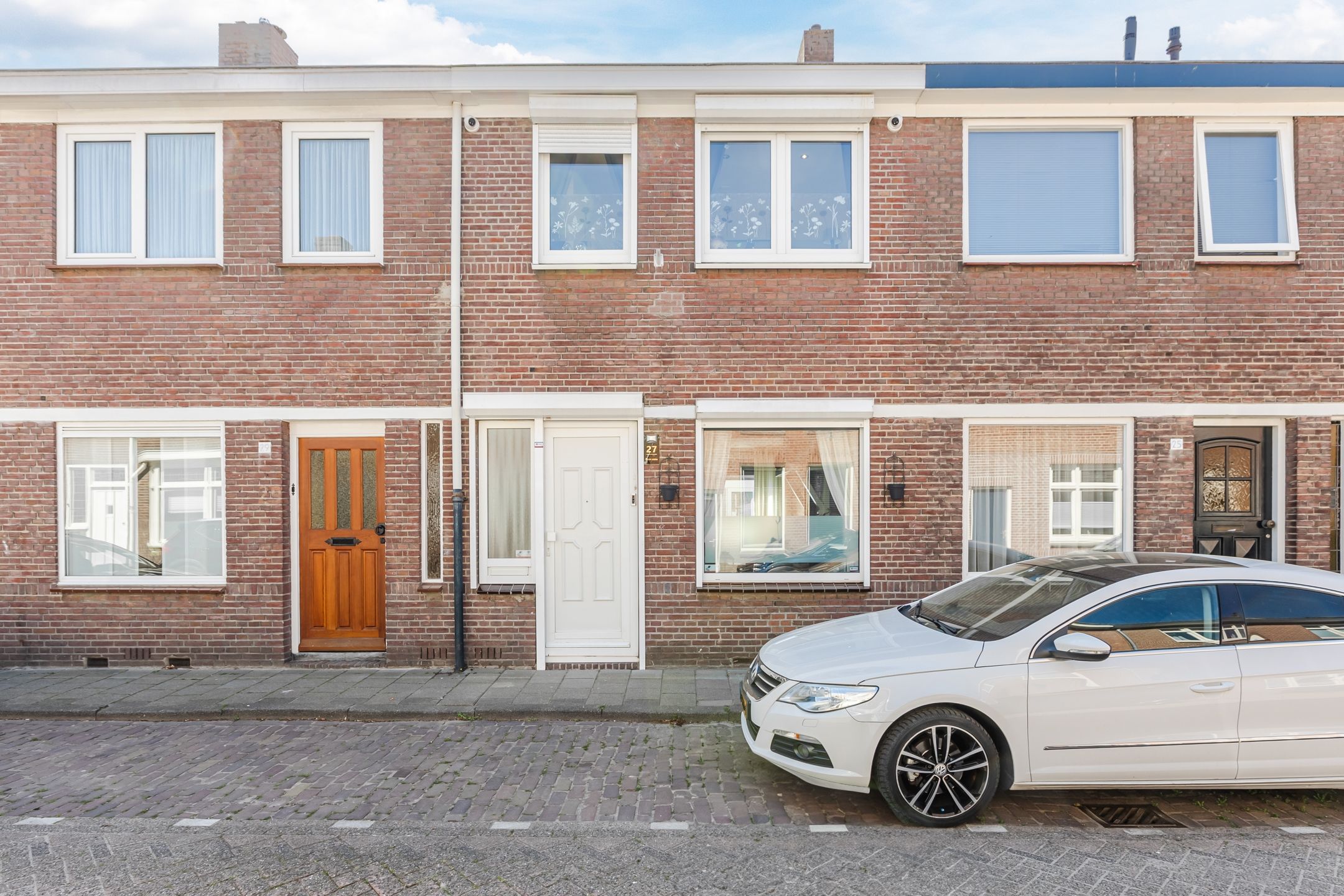 Photo 6 of Van Heutszstraat 27