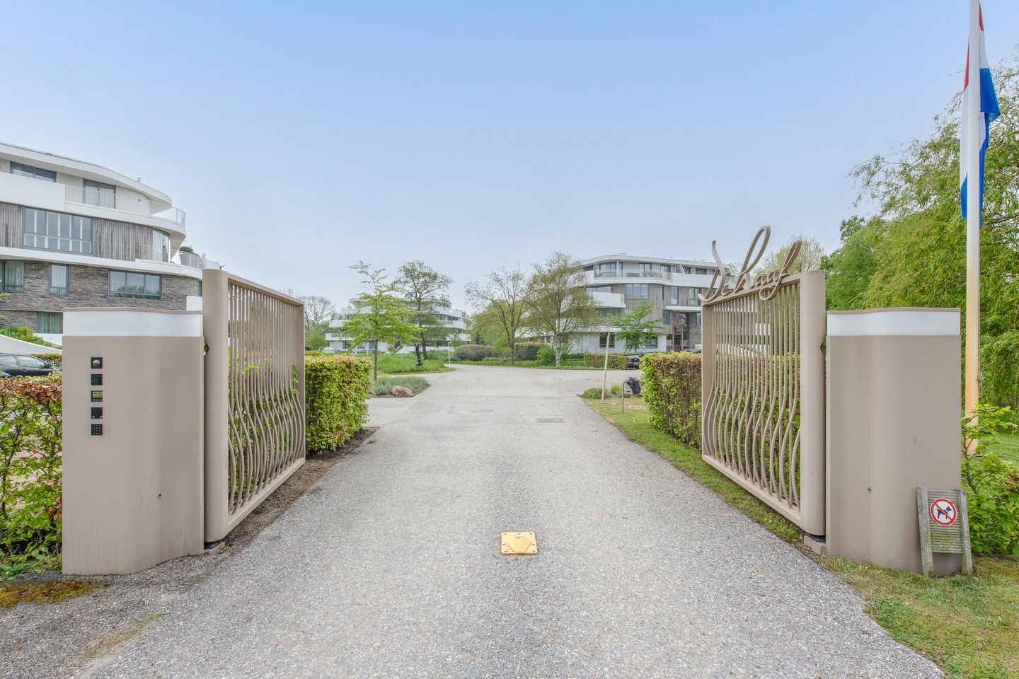 Foto 44 van Koninginneweg 25-C