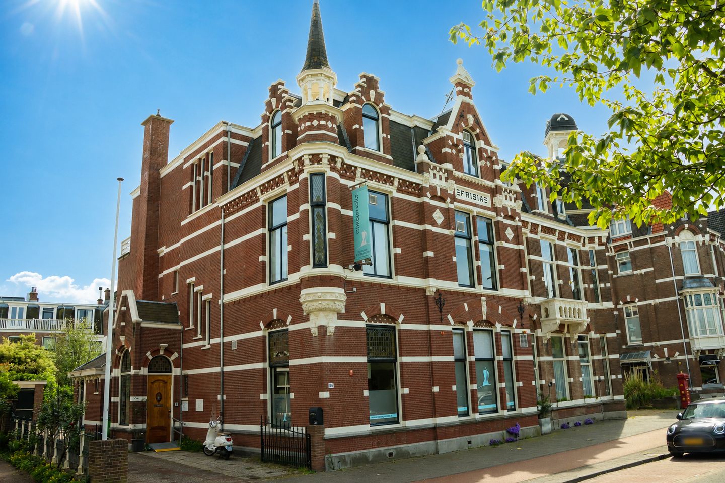 Bekijk foto 1 van Groot Hertoginnelaan 38
