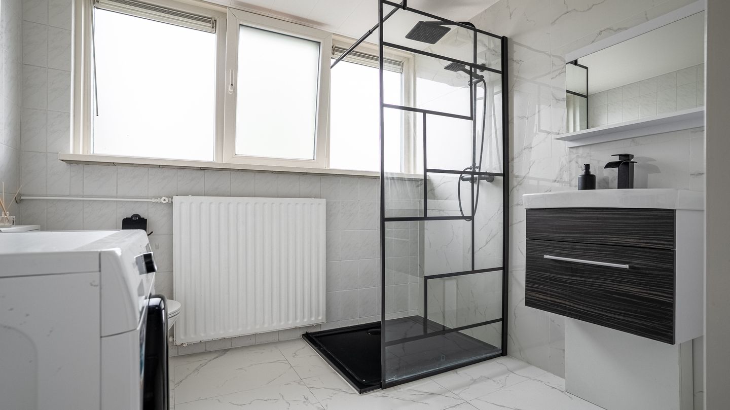 Photo 20 of Ampsen 65