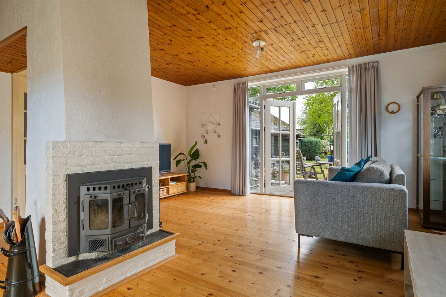 Photo 14 of Eserstraat 4
