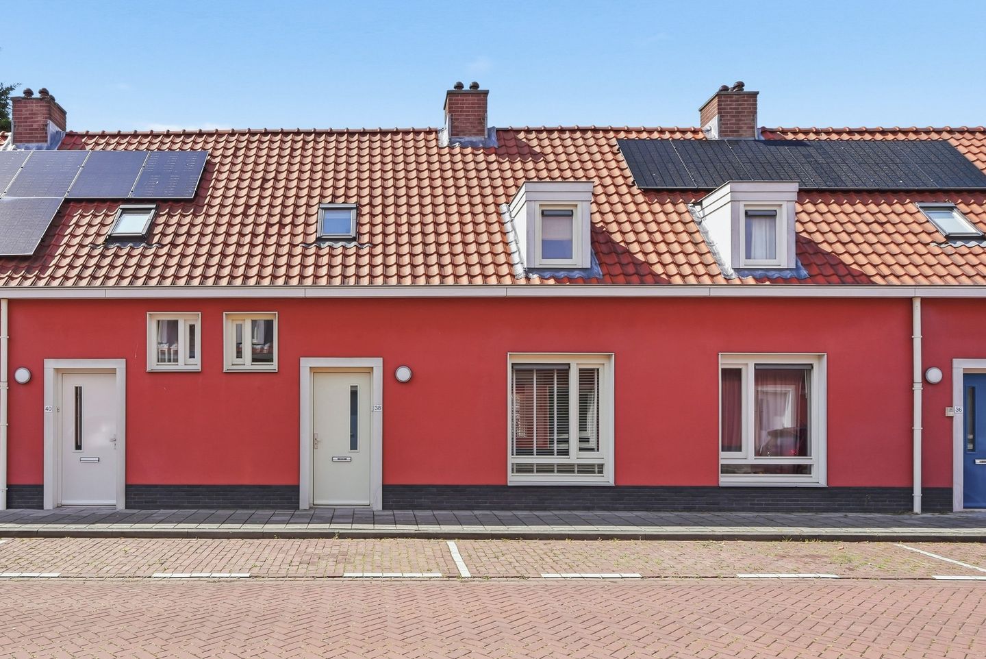 Photo 34 of Willem-Alexanderstraat 38