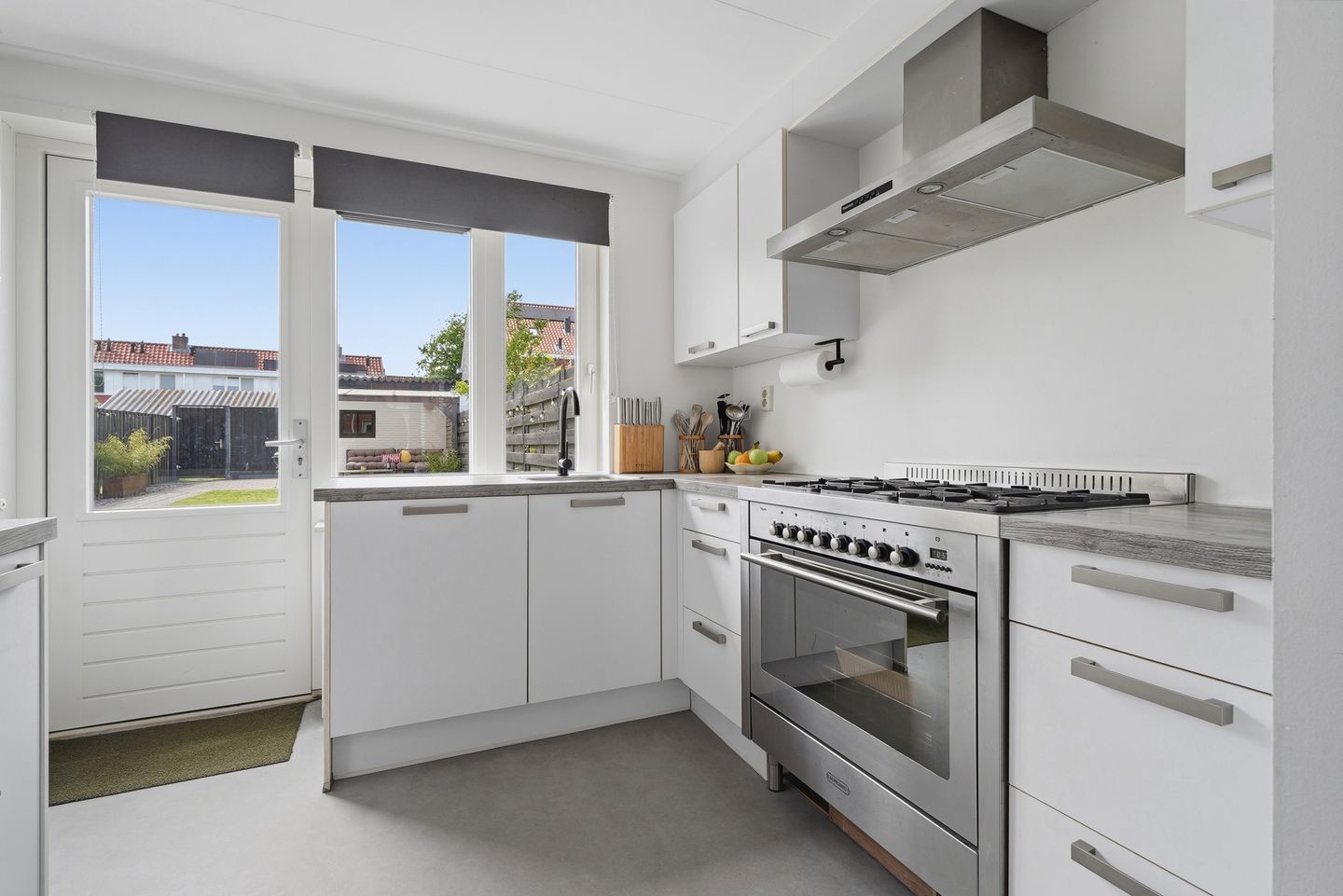 Photo 10 of Willem-Alexanderstraat 38