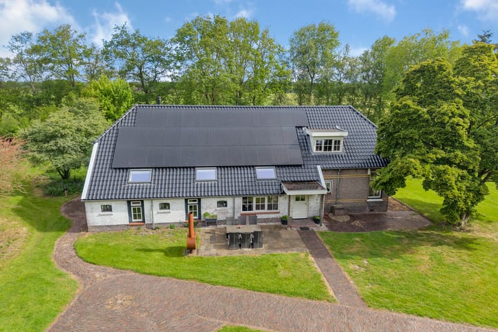 Vrijstaande woning te koop: Schrapveen 14, Linde