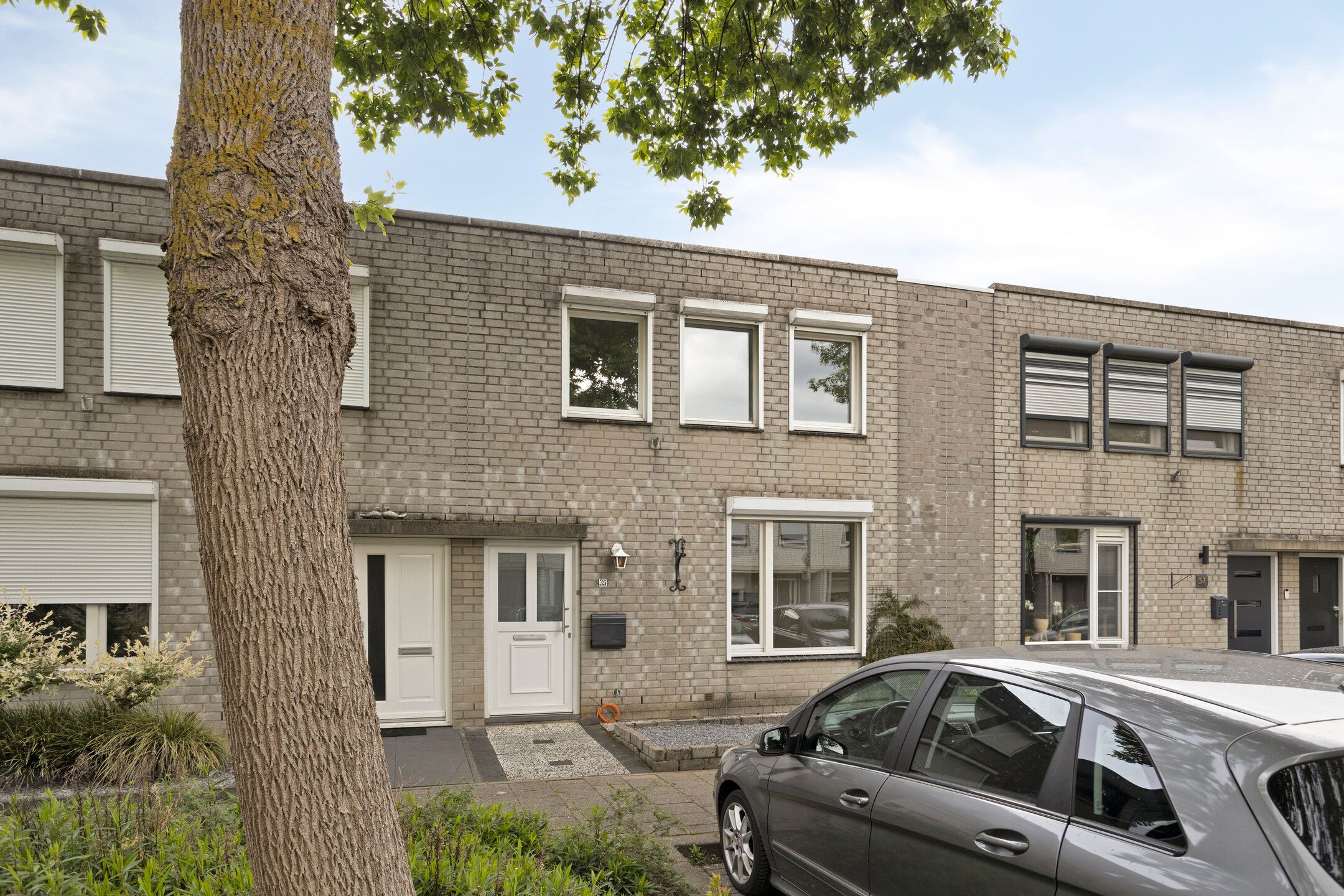 Renovated terraced family home with 3 bedrooms near Maastricht centre — 33