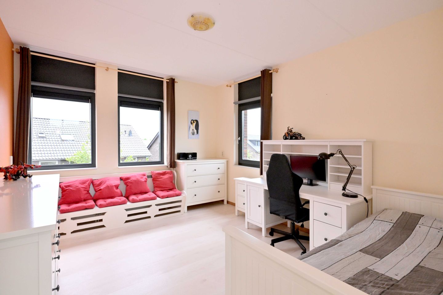 Photo 25 of Alex Roosdorpstraat 1