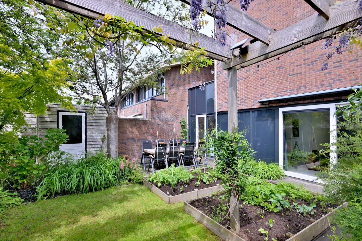 Photo 34 of Alex Roosdorpstraat 1