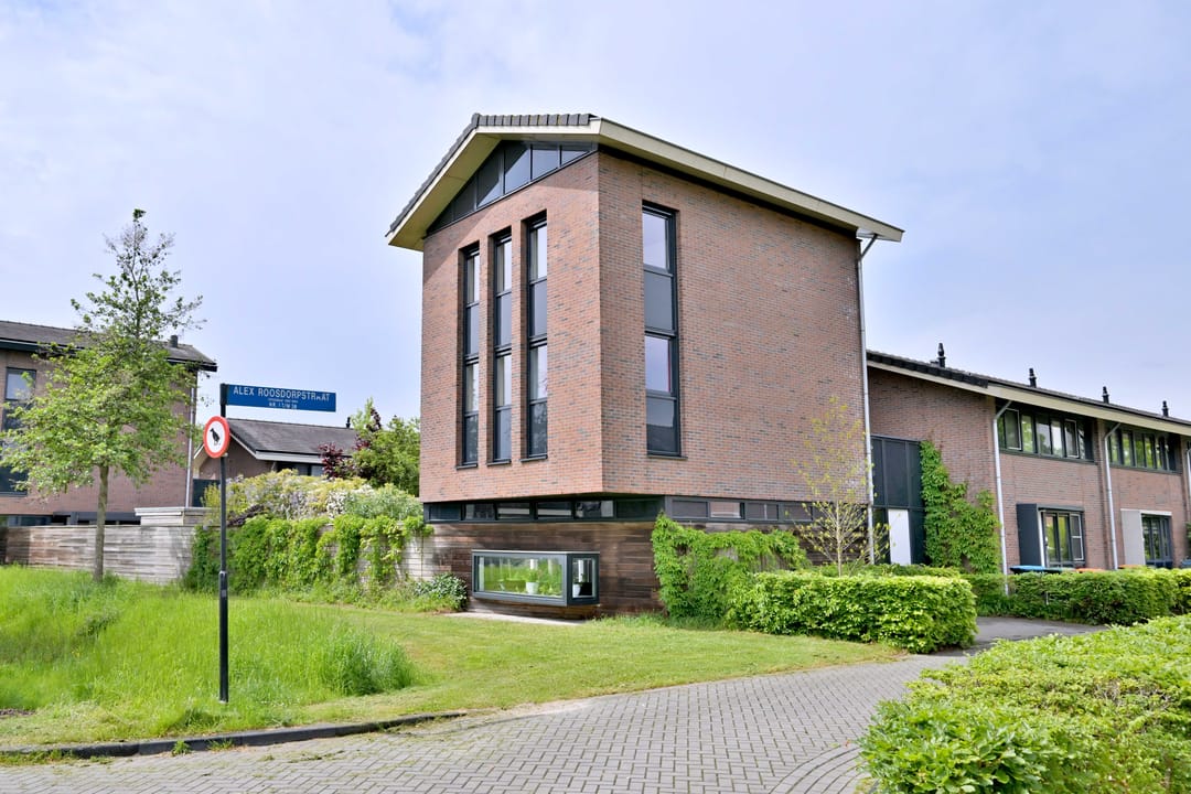 Photo 37 of Alex Roosdorpstraat 1